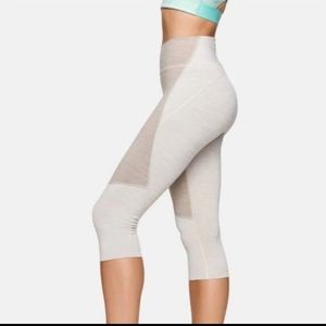 Outdoor Voices Tech Sweat Two Tone Crop 3/4 Leggings Coyote Atmosphere Small